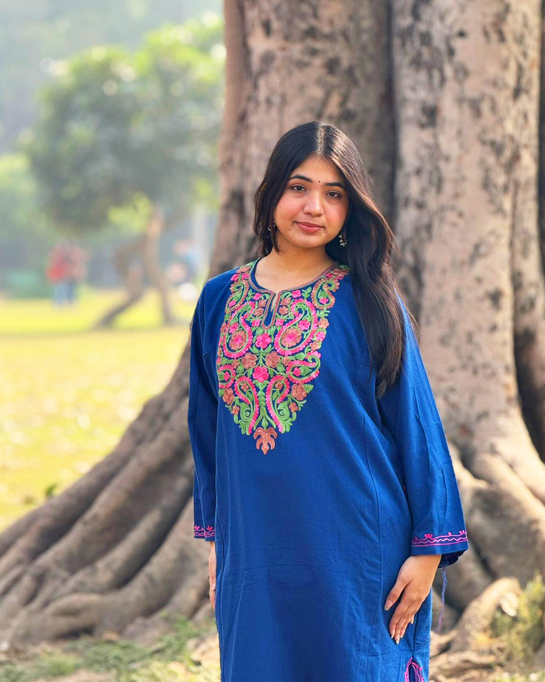 Navy Blue Kashmiri Embroidered Kurti – Elegant Ethnic Wear