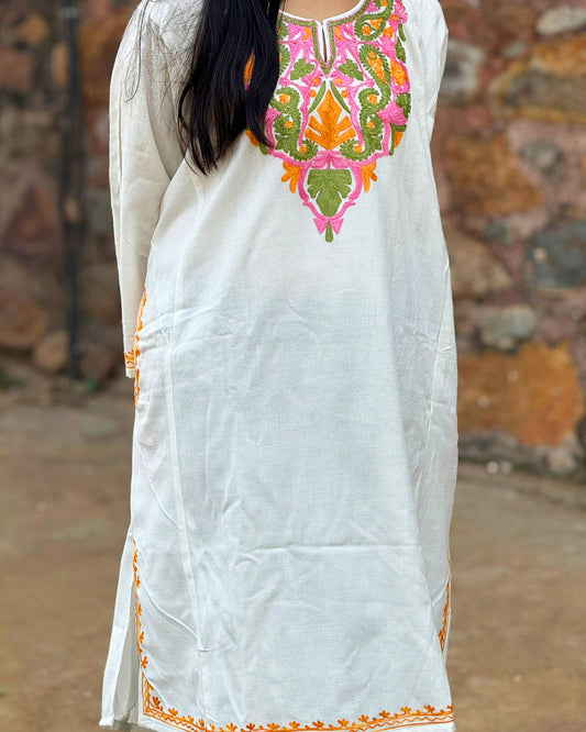 Elegant White Cotton Long Kurti – Kashmiri Style Embroidery